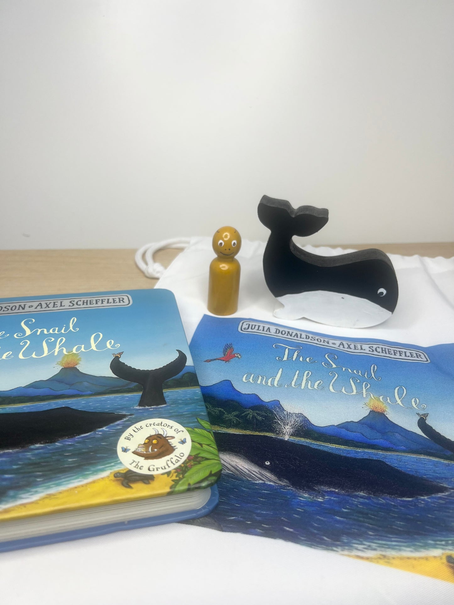 The Snail & The Whale Story Bag with Pegs