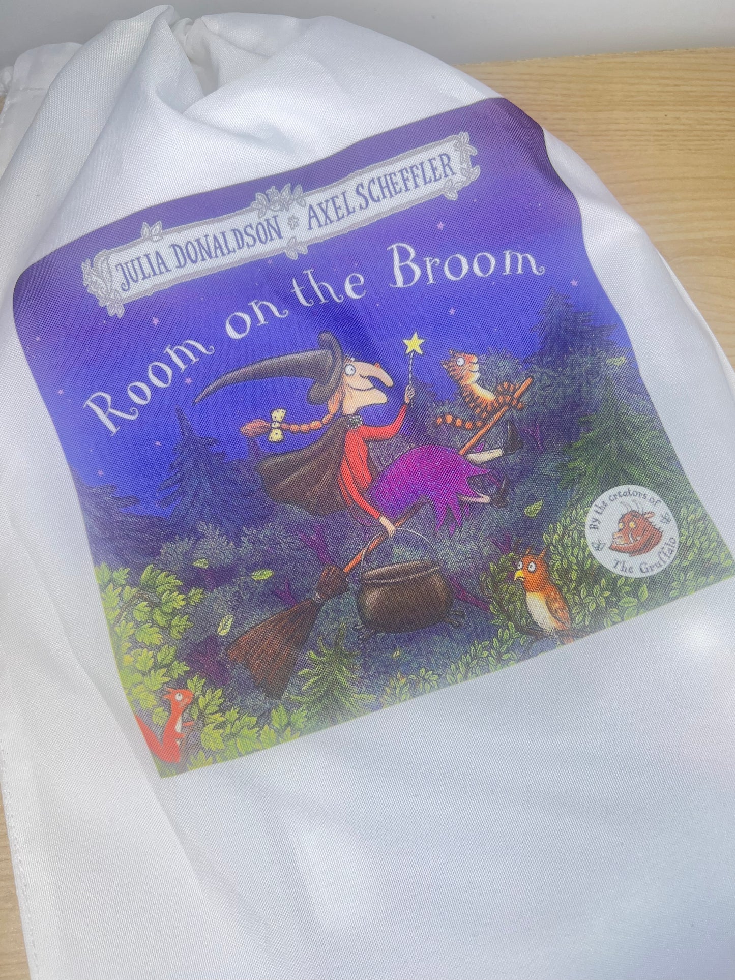 Room on the Broom Story Bag with Pegs