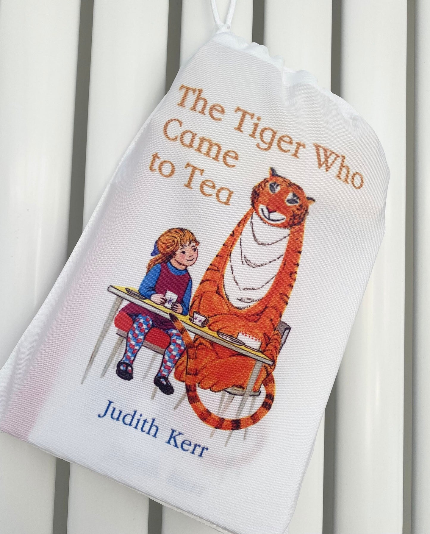 The Tiger Who Came to Tea Story Bag with Pegs