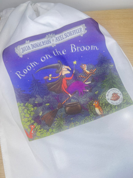 Room on the Broom Story Bag with Pegs